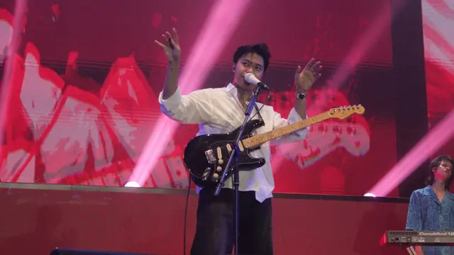 Reality Club Guncang Panggung SkyAvenue 2025, Bawakan Lagu-Lagu Terbaru