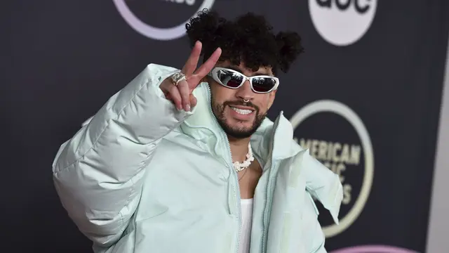 Bad Bunny Siap Menghibur di Super Bowl Halftime Show 2026